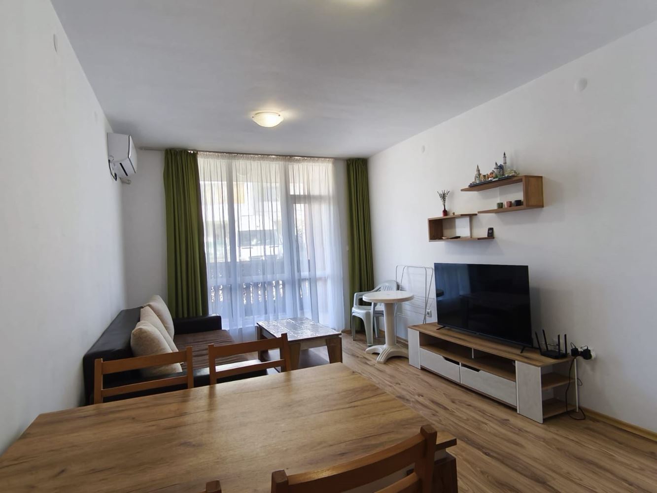Geräumige Wohnung mit einem Schlafzimmer in Aheloy – bezugsfertig, nur wenige Schritte vom Meer entfernt