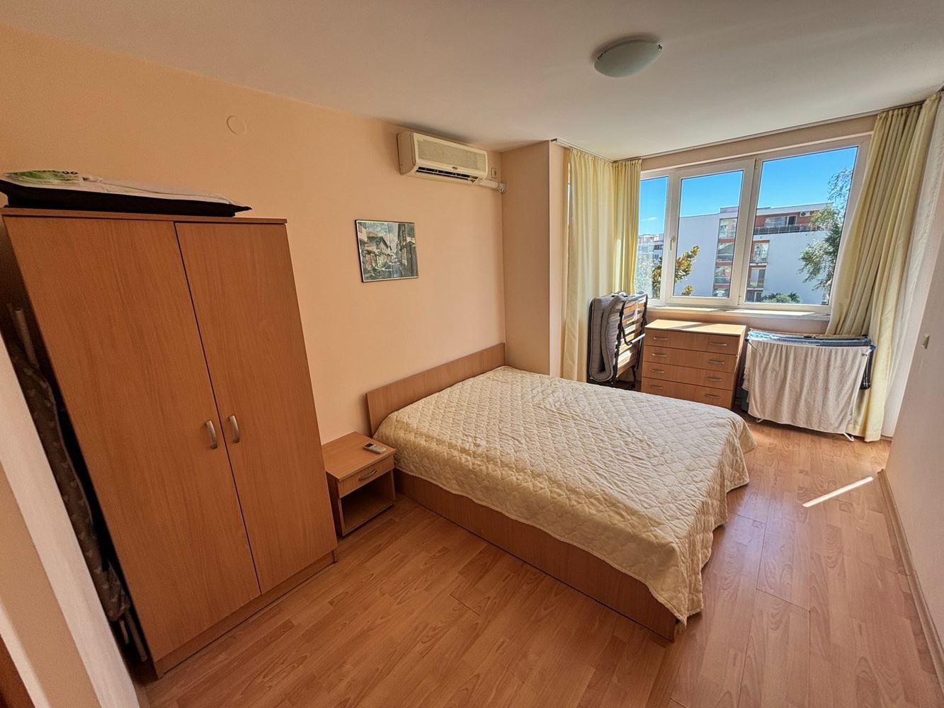 Wohnung mit wunderschönem Poolblick in Sveti Vlas – Ihr Ort für Erholung am Meer