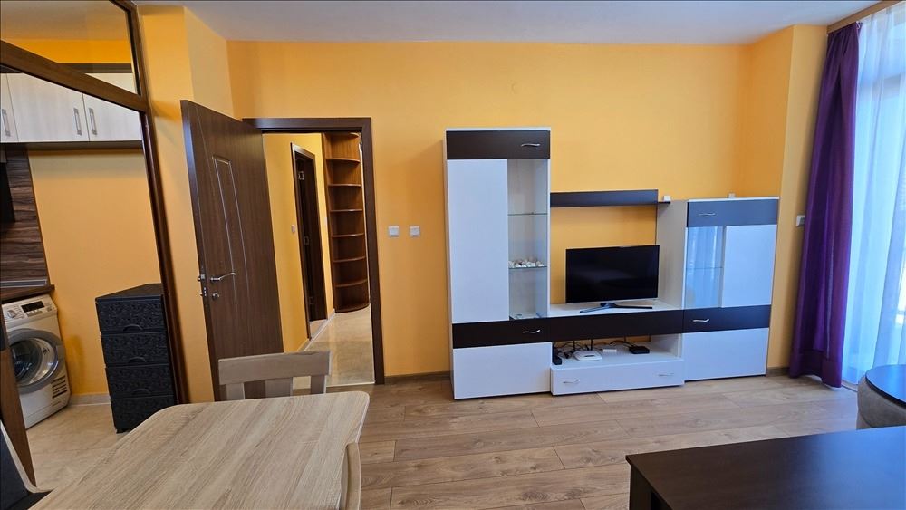 Zweizimmerwohnung ohne Instandhaltungsgebühr in Sarafovo – nach einer Auffrischungsrenovierung