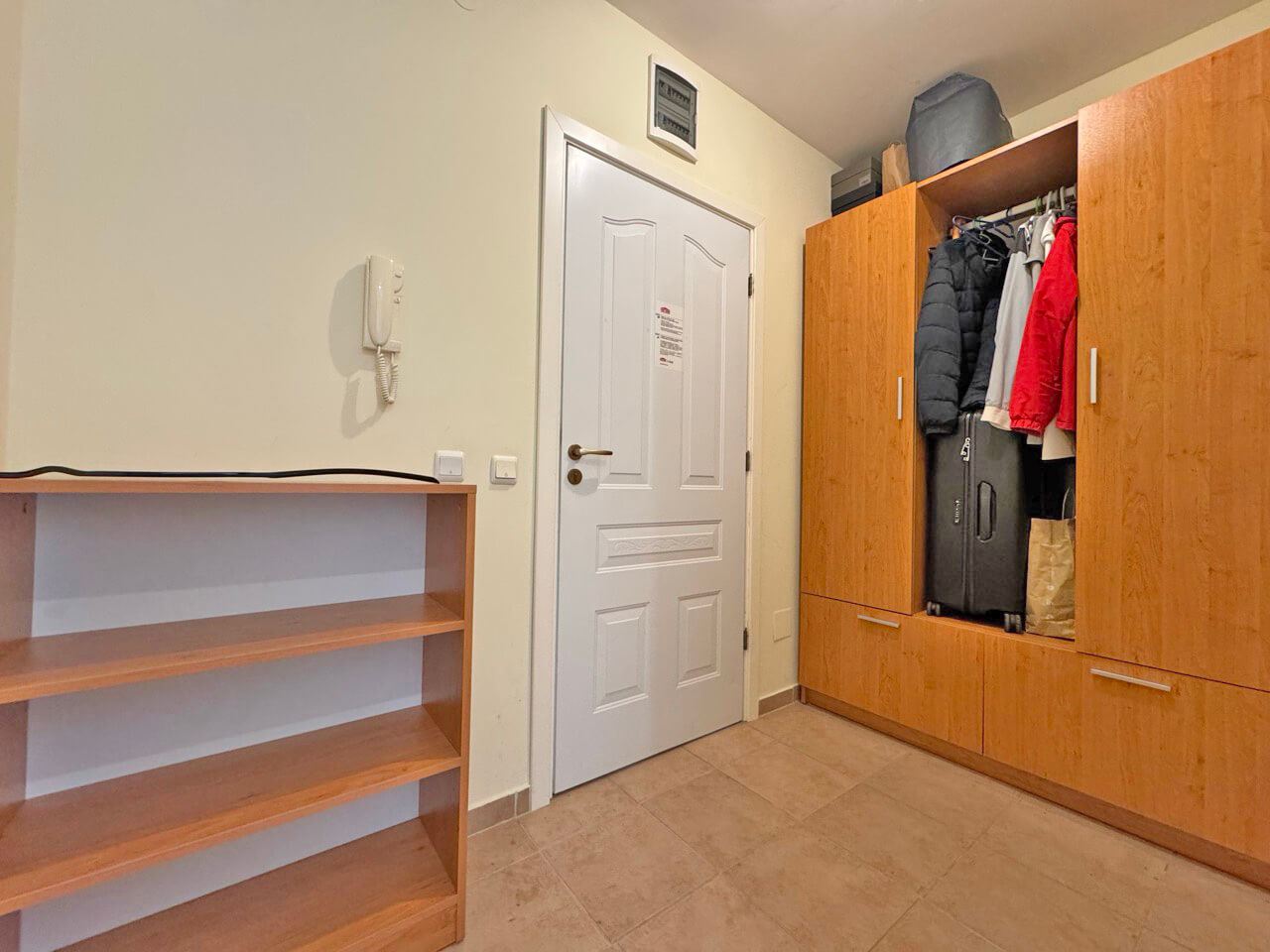 Geräumige Ein-Zimmer-Wohnung mit Poolblick in Sonnenstrand