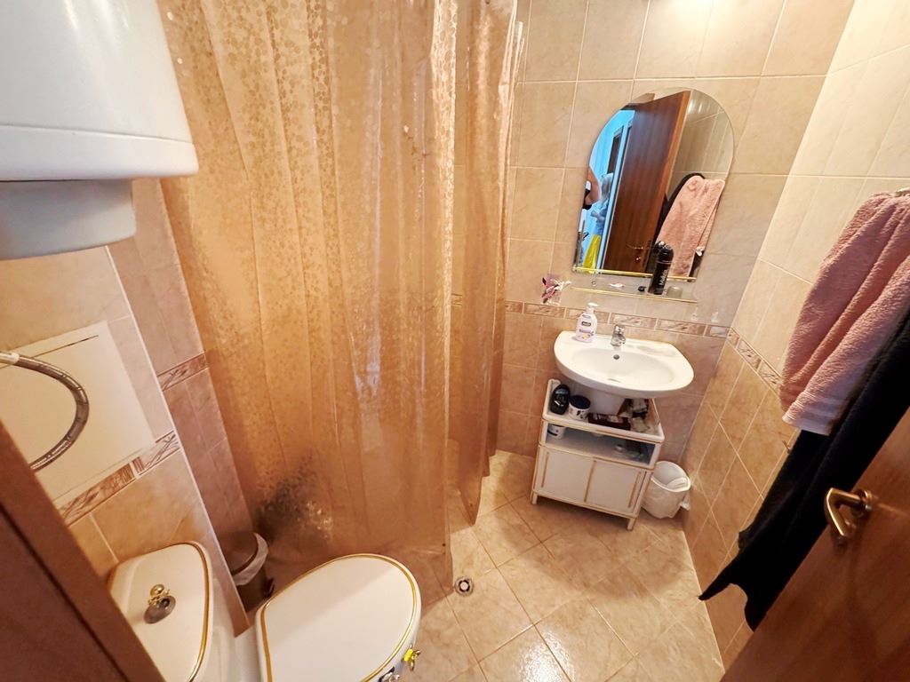 Stilvolle voll möblierte 3-Zimmer-Wohnung im Sonnenstrand in einer Anlage mit ausgezeichneten Annehmlichkeiten