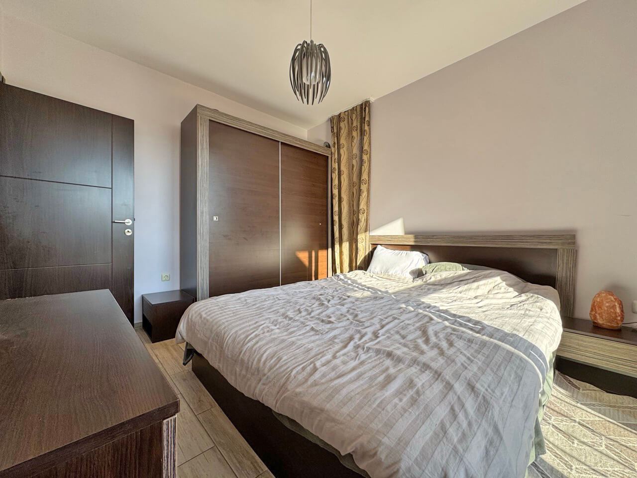 3-Zimmer-Wohnung mit Parkblick in Sonnenstrand – Komfort und hervorragende Annehmlichkeiten