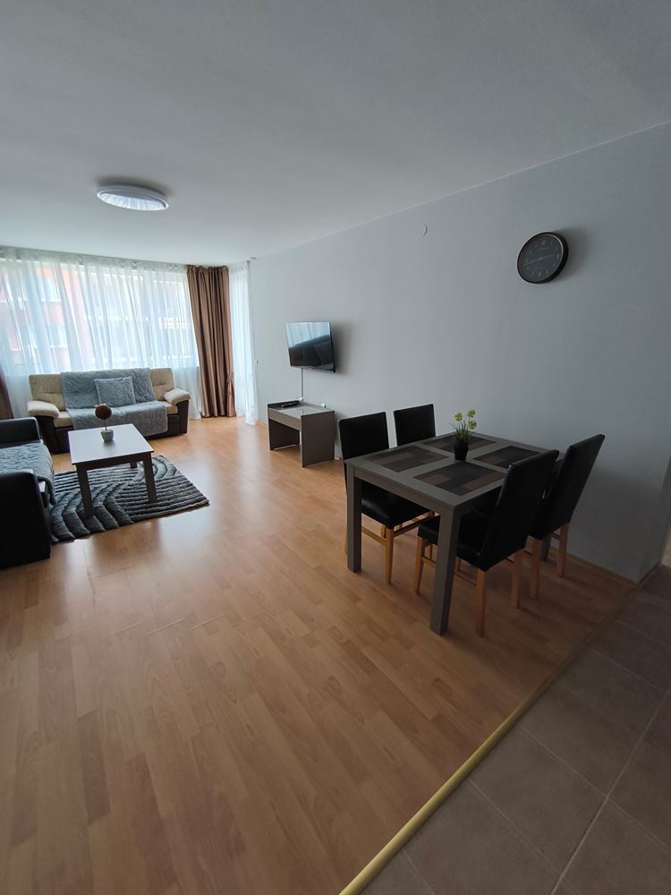 Luxuriöse Wohnung mit einem Schlafzimmer in erster Meereslinie in Sveti Vlas
