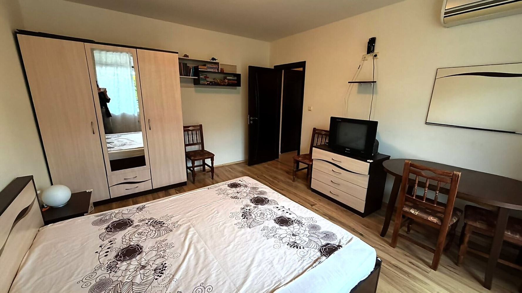 Großzügige Zweizimmerwohnung mit zwei Terrassen in Sveti Vlas – vollständig möbliert und sofort bezugsfertig