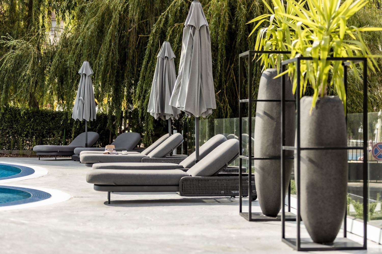 Exklusive 3-Zimmer-Wohnung in erster Meereslinie in Sonnenstrand – Panoramablick auf das Meer und prestigeträchtige Lage