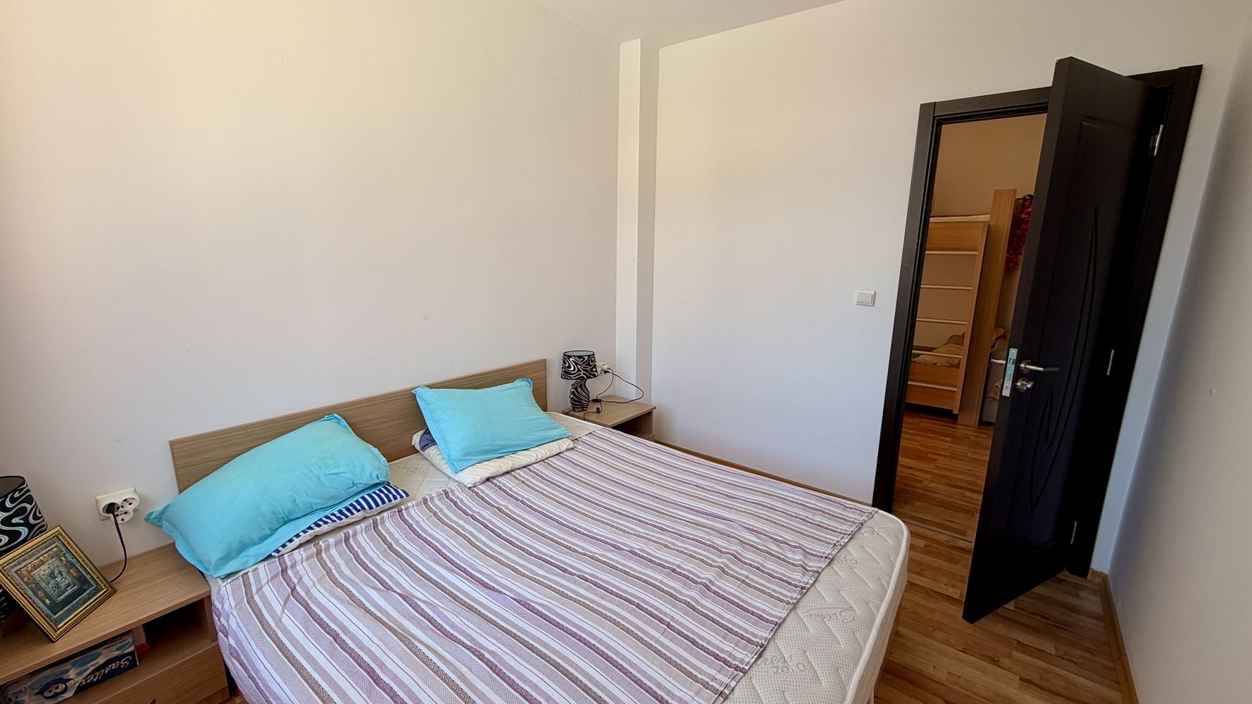 Gemütliche Wohnung mit einem Schlafzimmer und Poolblick in einer ruhigen Gegend von Sonnenstrand
