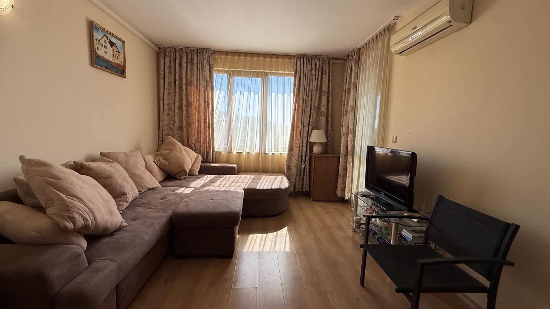 Geräumige 3-Zimmer-Wohnung mit Meerblick und niedrigen Betriebskosten in Sweti Wlas