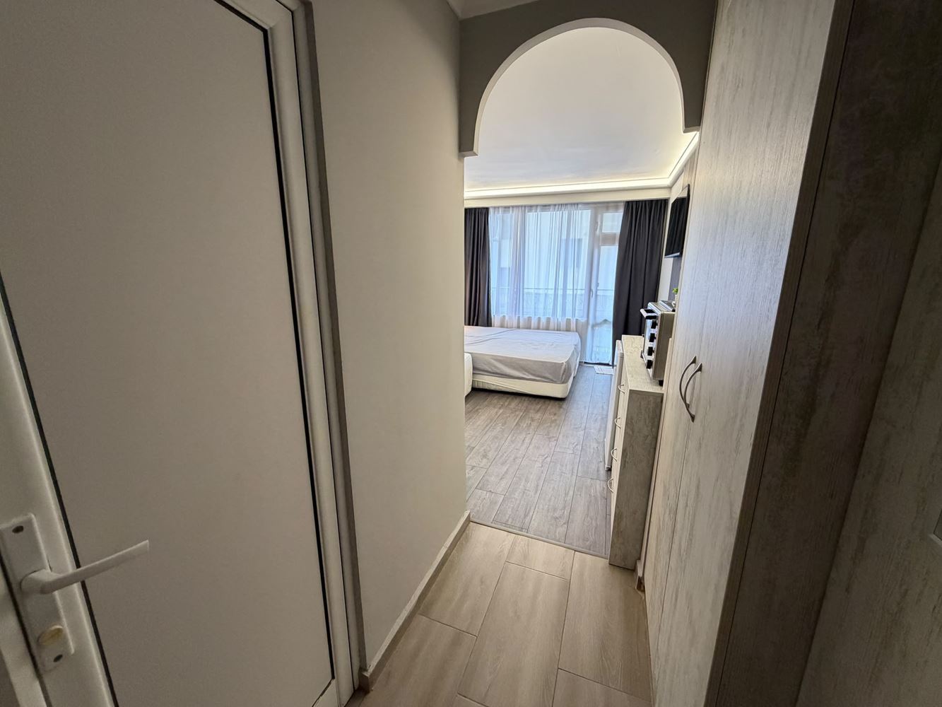 2-Zimmer-Wohnung im Zentrum von Sonnenstrand – ohne Instandhaltungsgebühr