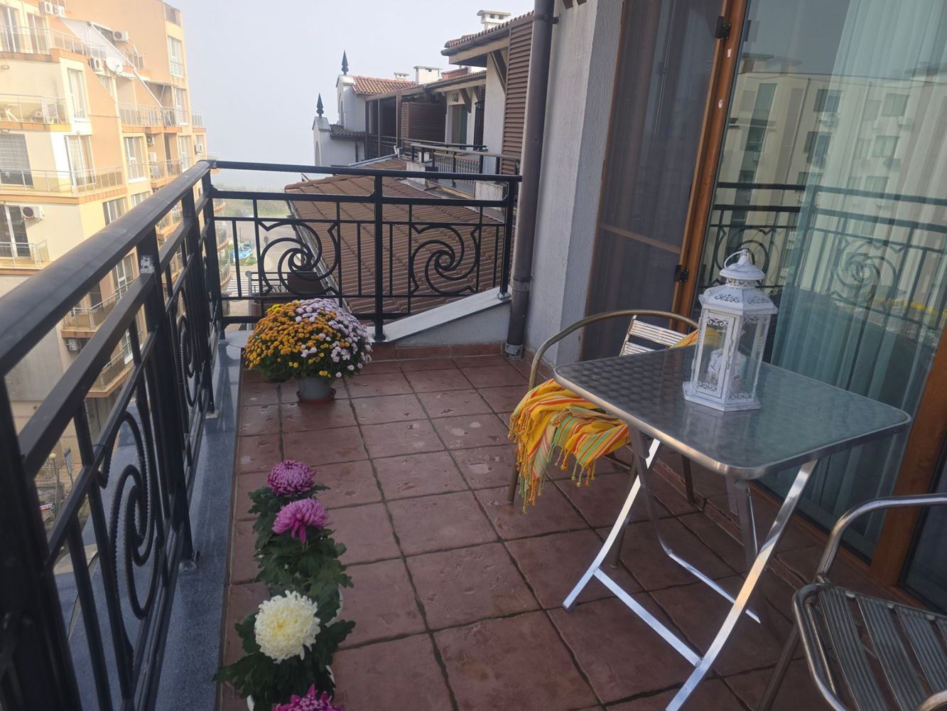 Geräumige 3-Zimmer-Wohnung mit Meerblick in Pomorie – 50 Meter vom Meer entfernt