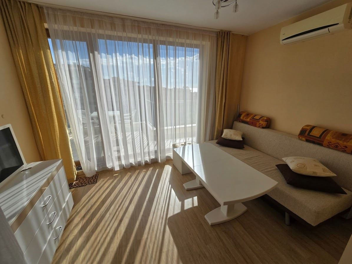 Panoramablick auf das Meer in erster Meereslinie – möblierte Zweizimmerwohnung mit einem Schlafzimmer in Sveti Vlas