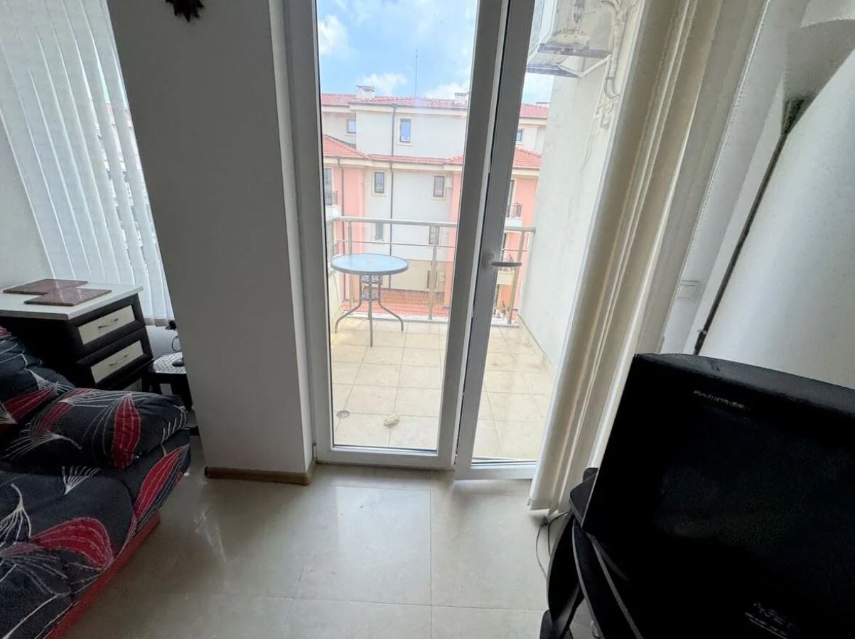 Studio 50 Meter vom Meer entfernt in Ravda – eine ausgezeichnete Gelegenheit für Ihr eigenes Zuhause am Meer und als Investition