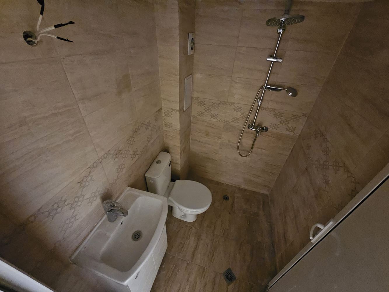 Ein-Zimmer-Wohnung in Sveti Vlas – heller Souterrain, bezugsfertig, keine Wartungsgebühr