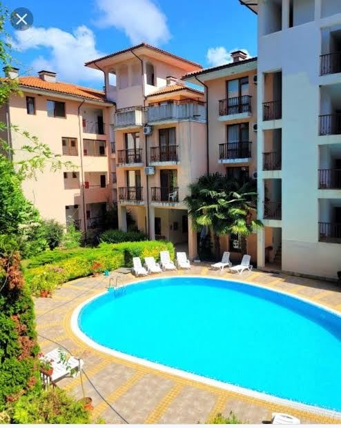 Zweizimmerwohnung mit einem Schlafzimmer in Primorsko mit Akt 16 – Swimmingpool, geschlossene Wohnanlage und Strand in fußläufiger Entfernung