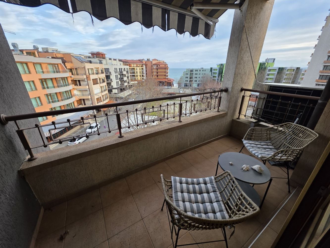 Nessebar: luxuriöse Wohnung mit zwei Schlafzimmern und Panoramablick auf das Meer – 183 m² Großzügigkeit, Komfort und Stil