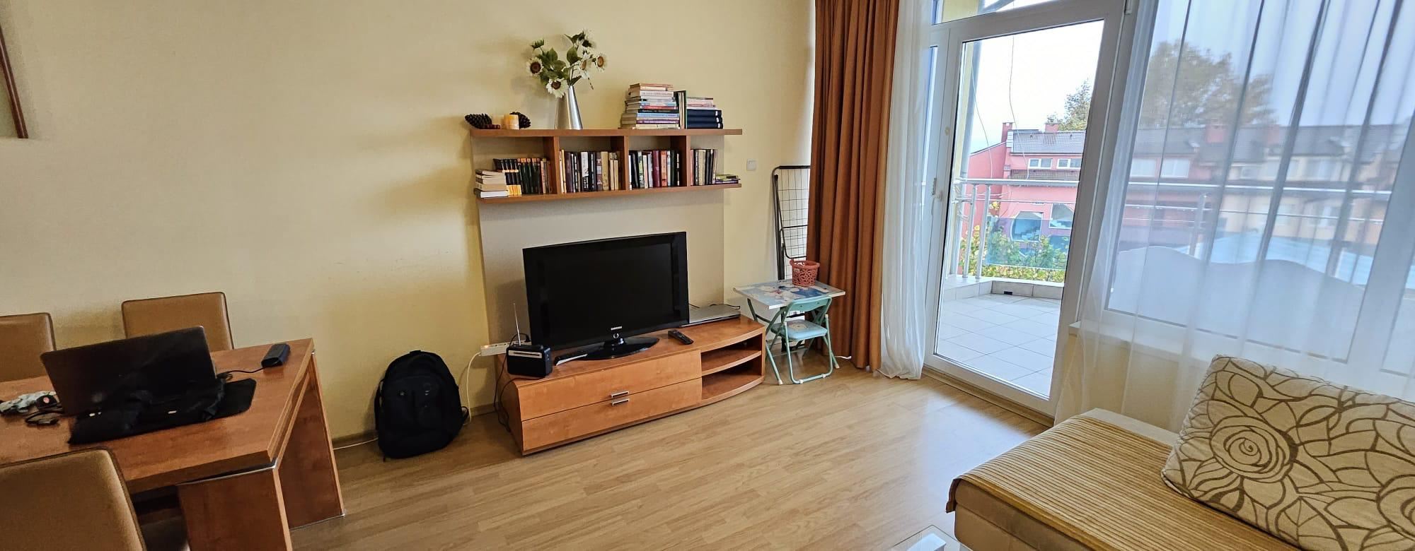 Luxus und Großzügigkeit direkt am Strand – 3-Zimmer-Wohnung in Ravda, nur 50 Meter vom Meer entfernt
