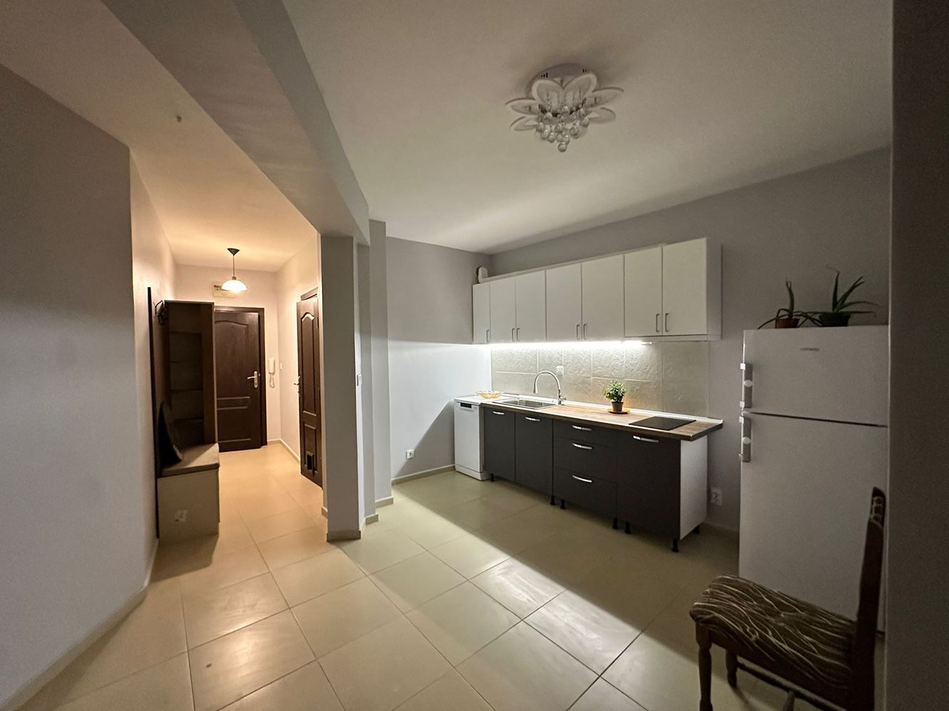 Geräumige Zweizimmerwohnung in Pomorie – eine hervorragende Grundlage für Ihr neues Zuhause