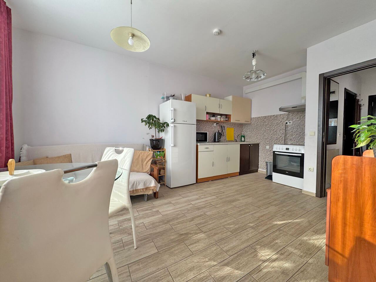 3-Zimmer-Wohnung mit Parkblick in Sonnenstrand – Komfort und hervorragende Annehmlichkeiten