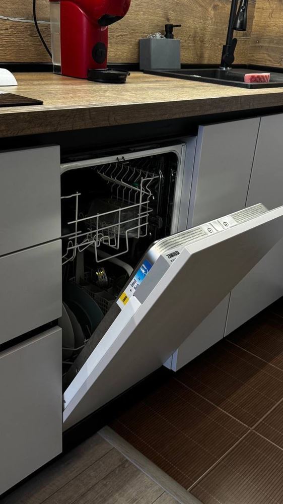 Ein-Zimmer-Wohnung in einem prestigeträchtigen Komplex mit Meer- und Grünblick