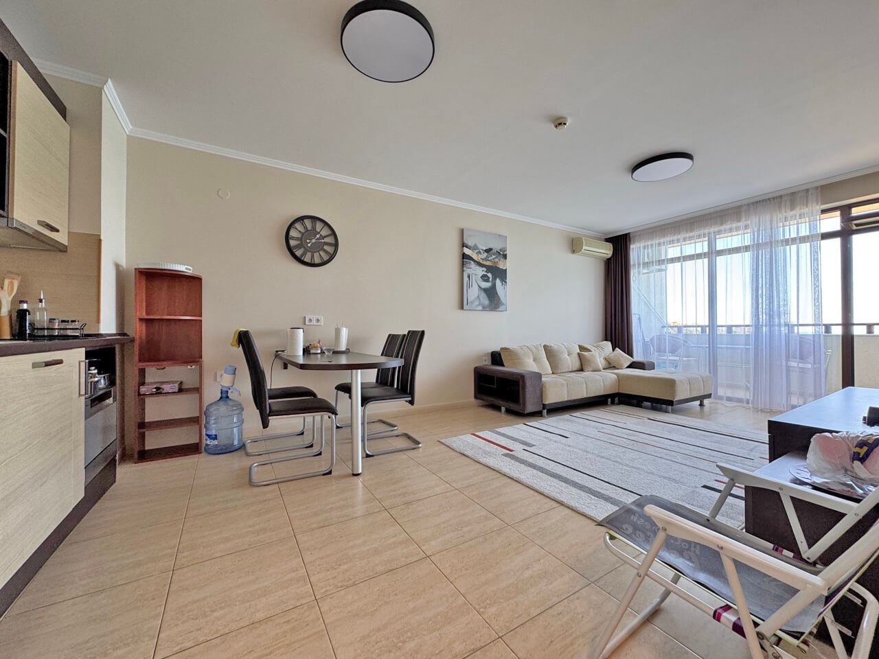 Zweizimmerwohnung in erster Meereslinie mit Panoramablick auf das Meer in Sveti Vlas