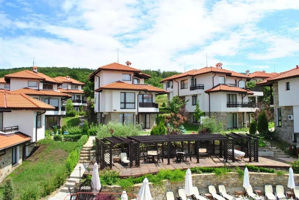 Geräumige Wohnung mit zwei Schlafzimmern in der Nähe von Sonnenstrand – moderner Komfort und SPA-Angebote das ganze Jahr über