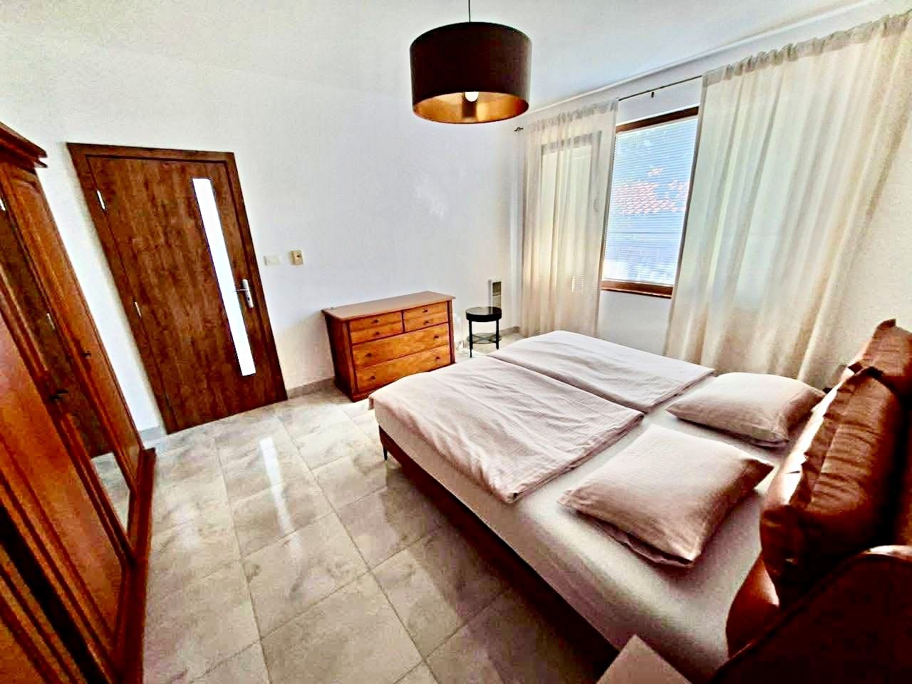 Luxuriöse 3-Zimmer-Wohnung in erster Meereslinie in der VIP-Zone von Sveti Vlas