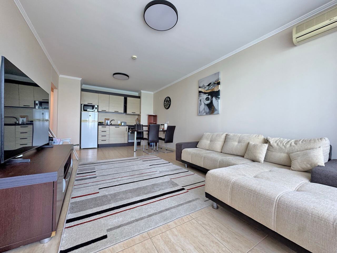 Zweizimmerwohnung in erster Meereslinie mit Panoramablick auf das Meer in Sveti Vlas