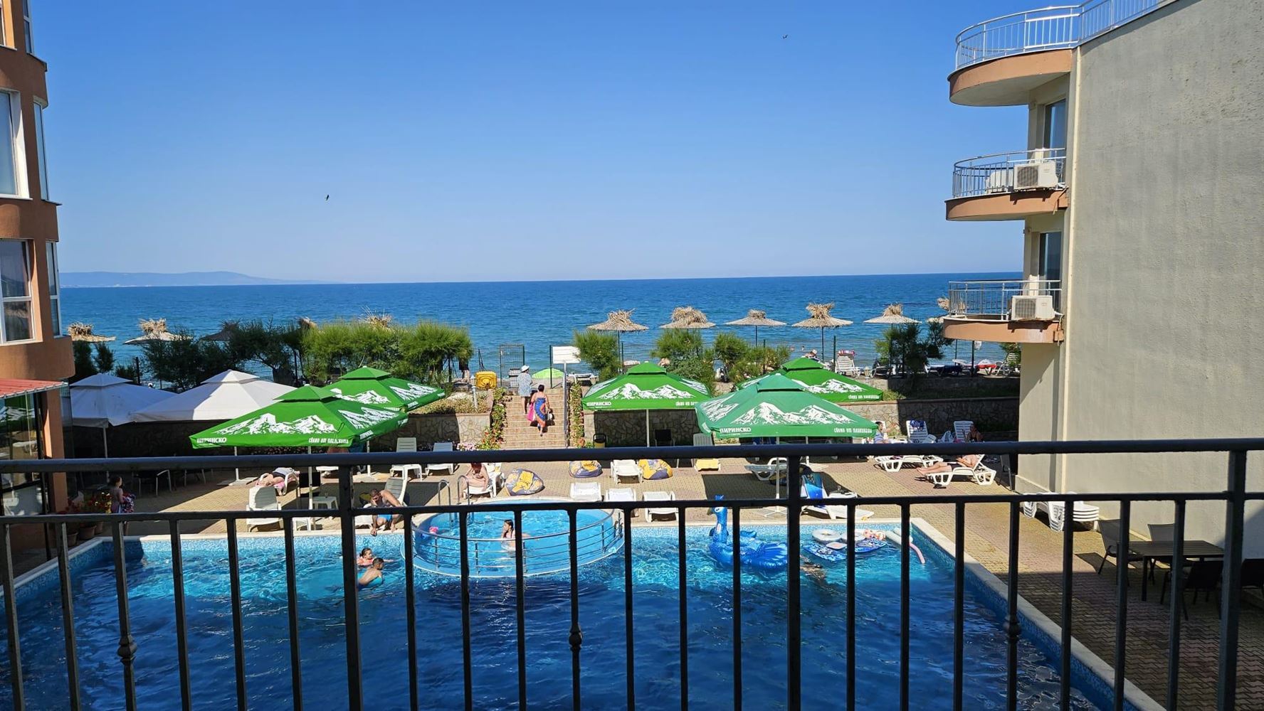 Studio mit frontalem Meerblick in erster Meereslinie in Pomorie – die perfekte Immobilie am Meer