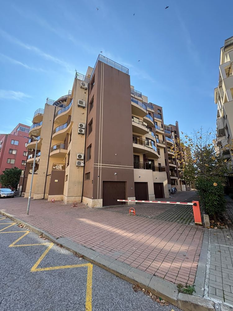 2-Zimmer-Wohnung nur 50 Meter vom Meer entfernt in Pomorie