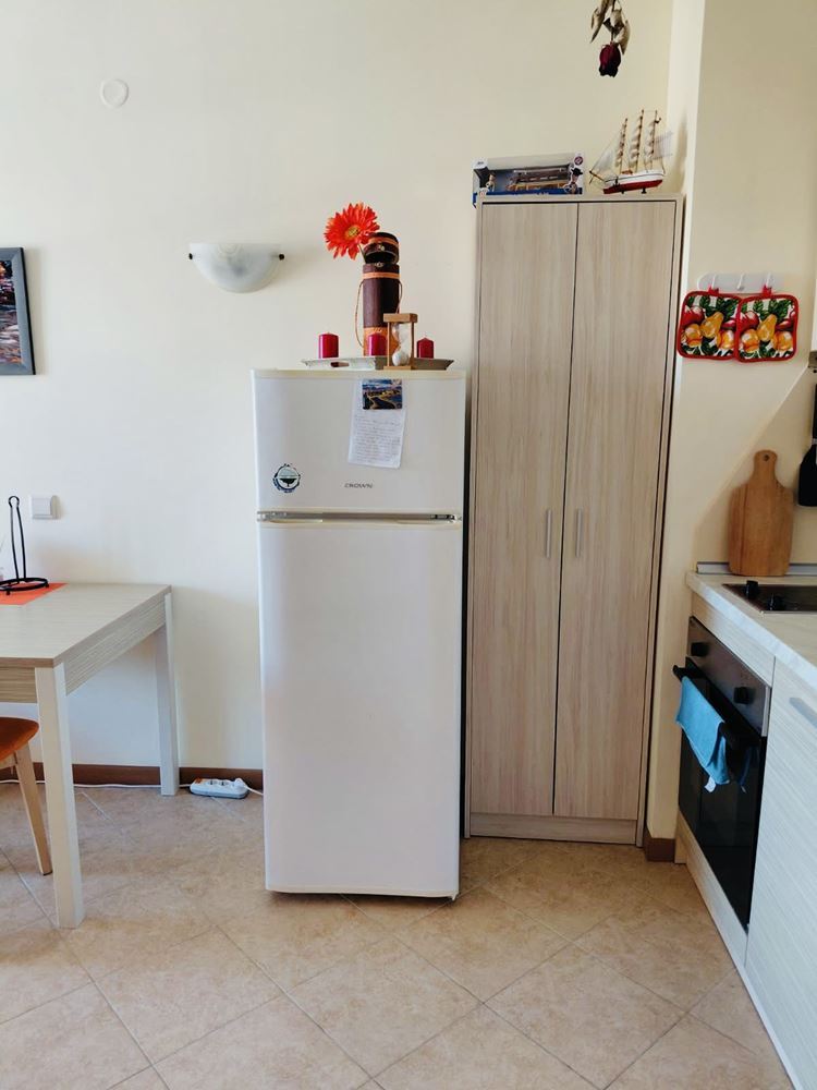 Meereskomfort mit Poolblick – Wohnung mit einem Schlafzimmer in einer prestigeträchtigen Anlage in Sonnenstrand