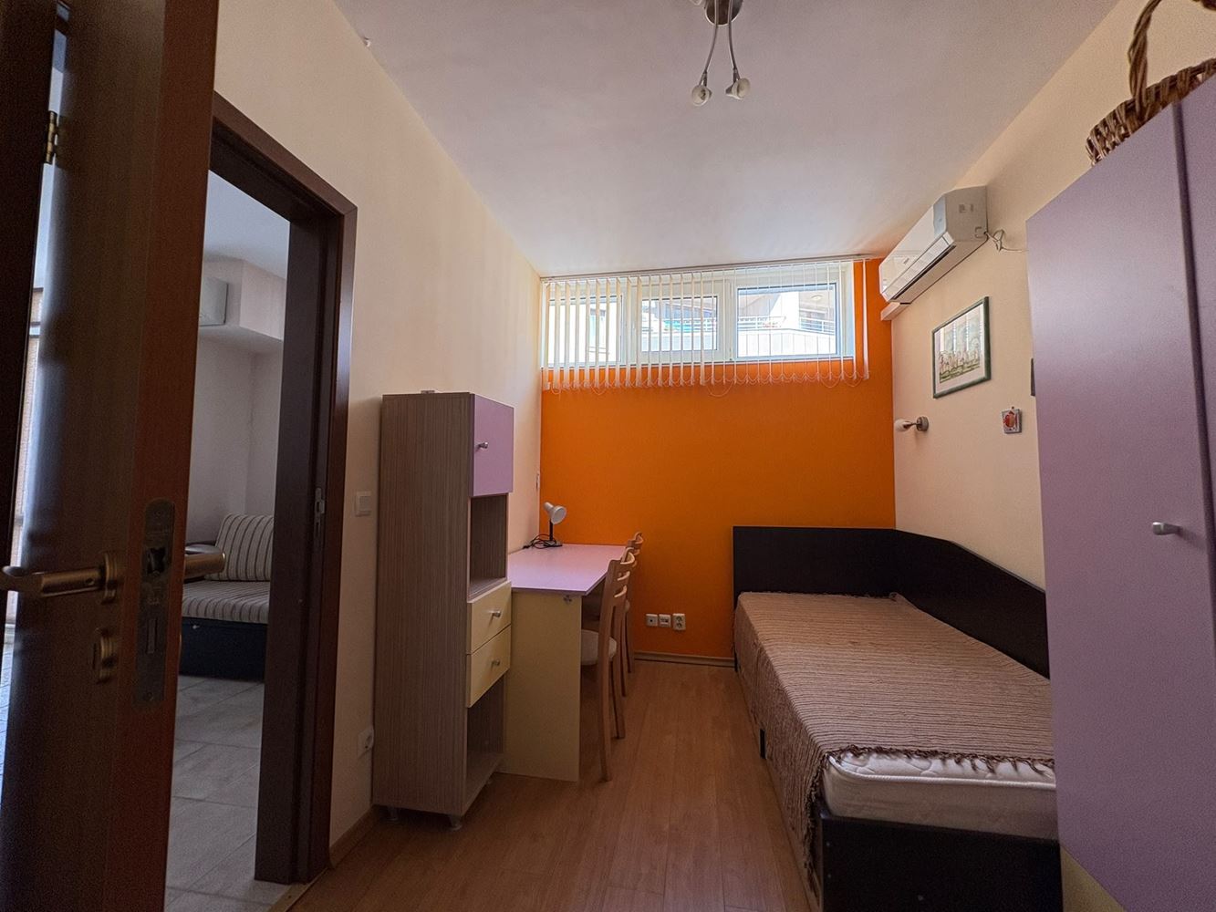 Geräumige Wohnung mit zwei Schlafzimmern in Pomorie – nur 400 Meter vom Meer entfernt