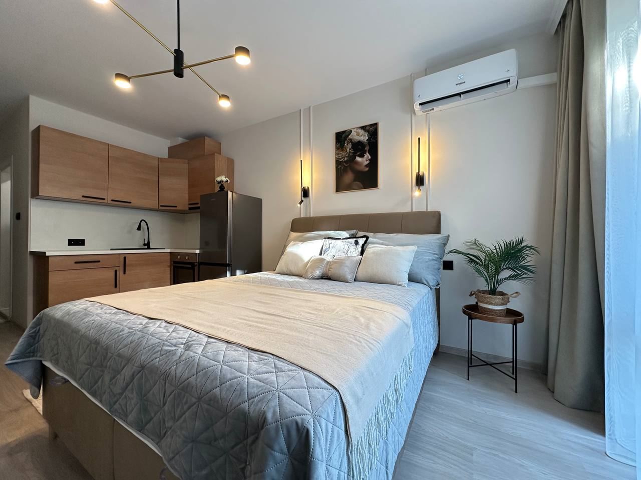 Stilvolle und gemütliche Wohnung mit direktem Zugang zum Pool – modernes Studio in einer geschlossenen Anlage, 300 m vom Meer entfernt