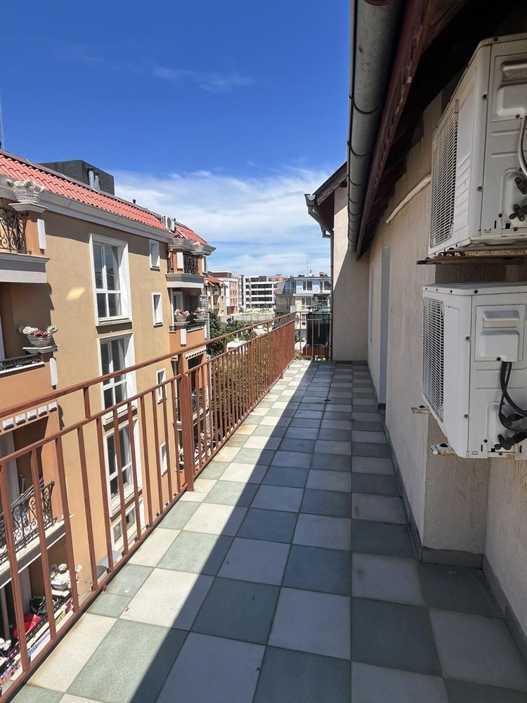 Wohnung mit einem Schlafzimmer und Panoramablick auf das Meer in Ravda – ein gemütliches Zuhause nur wenige Schritte vom Meer entfernt