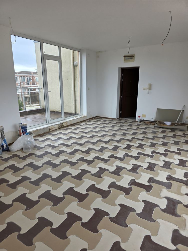 3-Zimmer-Wohnung mit riesiger Terrasse 500 m vom Strand in Sonnenstrand entfernt – 148 m² und hervorragendes Potenzial