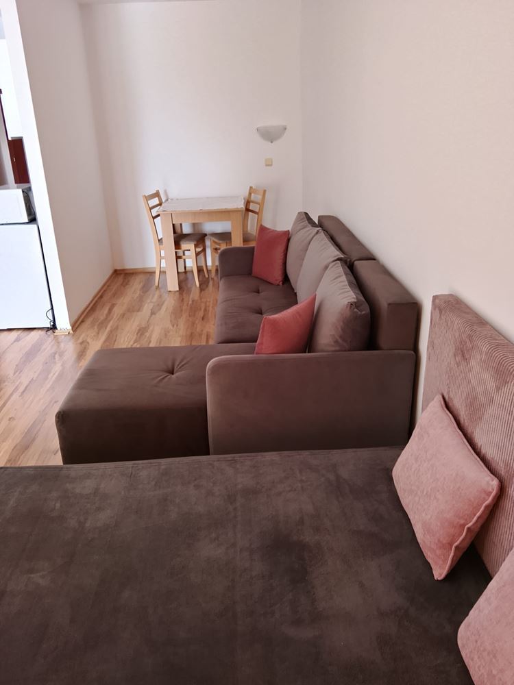 Geräumiges Studio mit Poolblick in Aheloy – Komfort und Annehmlichkeiten in einer geschlossenen Anlage