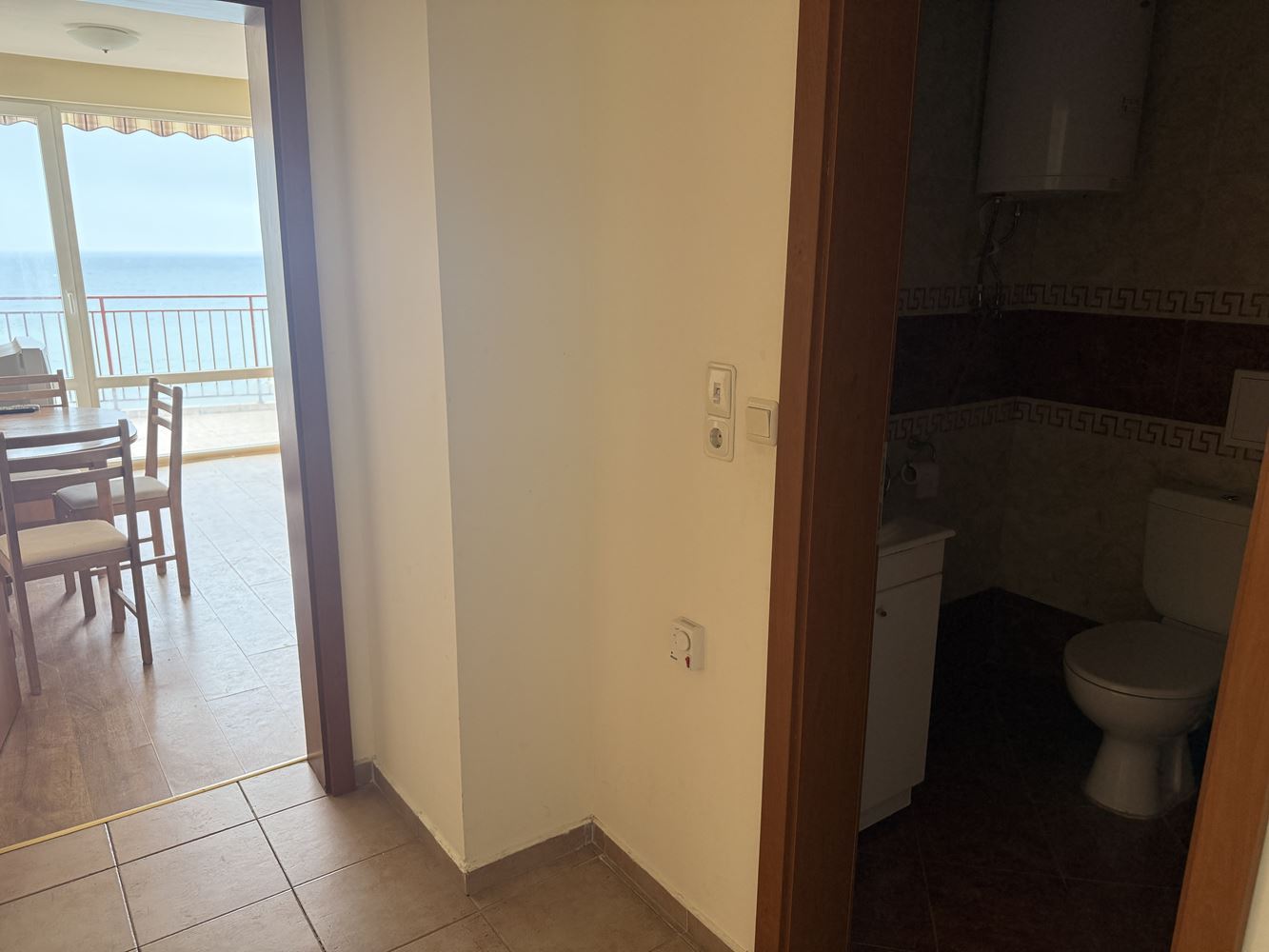 Zweizimmerwohnung in erster Linie mit direktem Meerblick – Sonnenstrand