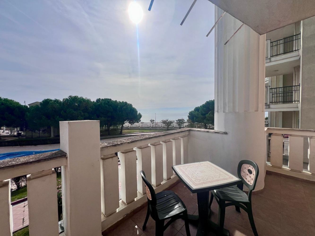 Wohnung in erster Meereslinie mit Meerblick in Pomorie – Luxusurlaub jeden Tag