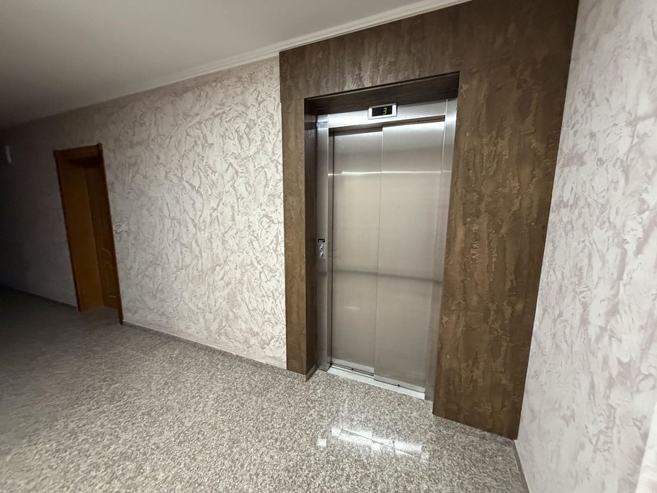 Ein-Zimmer-Wohnung in einer modernen Anlage nur wenige Schritte vom Meer in Ravda entfernt – eine perfekte Wahl für Investition oder gemütliches Zuhause