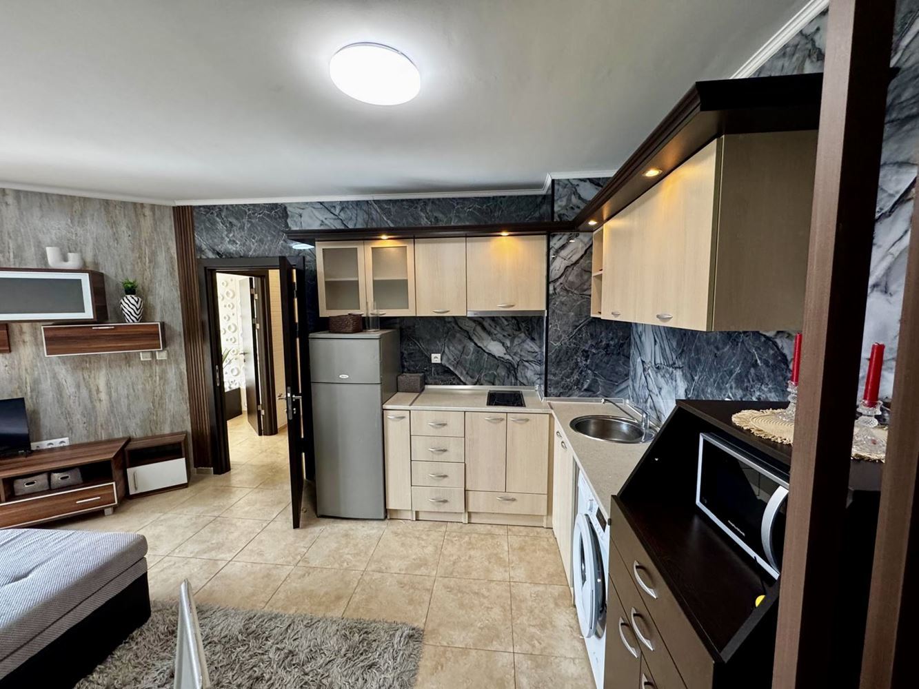 Geräumige Wohnung mit einem Schlafzimmer und Poolblick in Nessebar