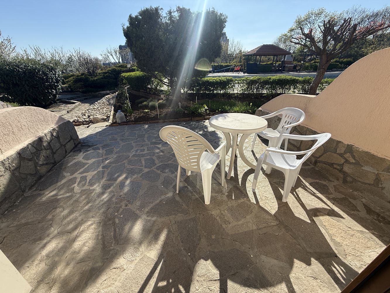 Zwei-Zimmer-Wohnung in Sveti Vlas – nur wenige Schritte vom Meer entfernt mit Ratenzahlungsmöglichkeit