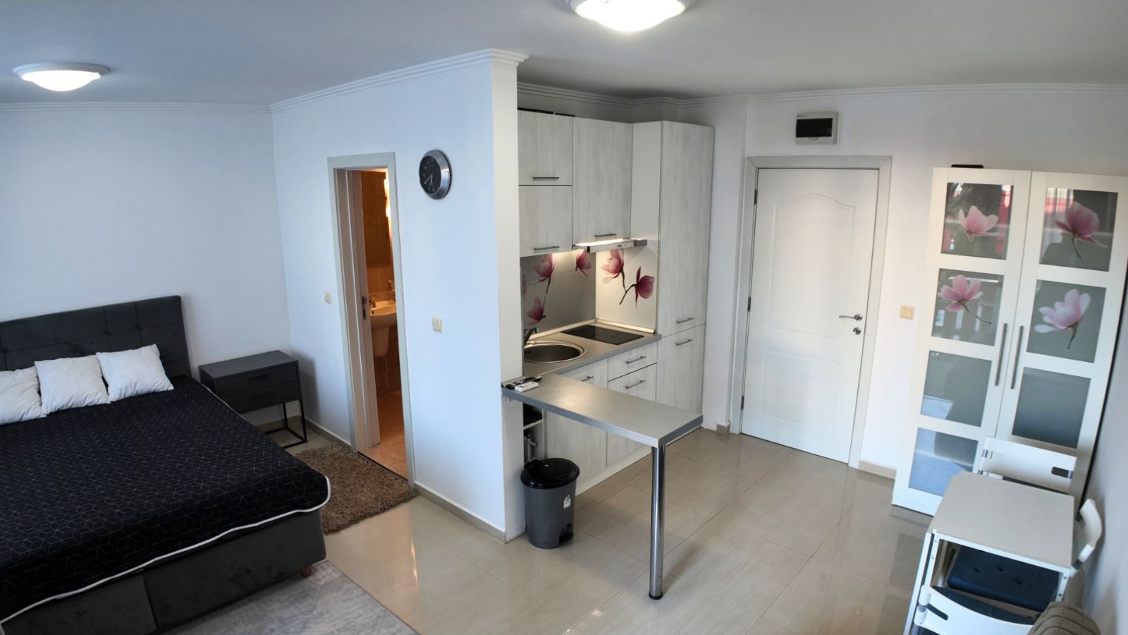 Stilvolles Studio mit Poolblick in Sonnenstrand – Komfort und hervorragende Annehmlichkeiten