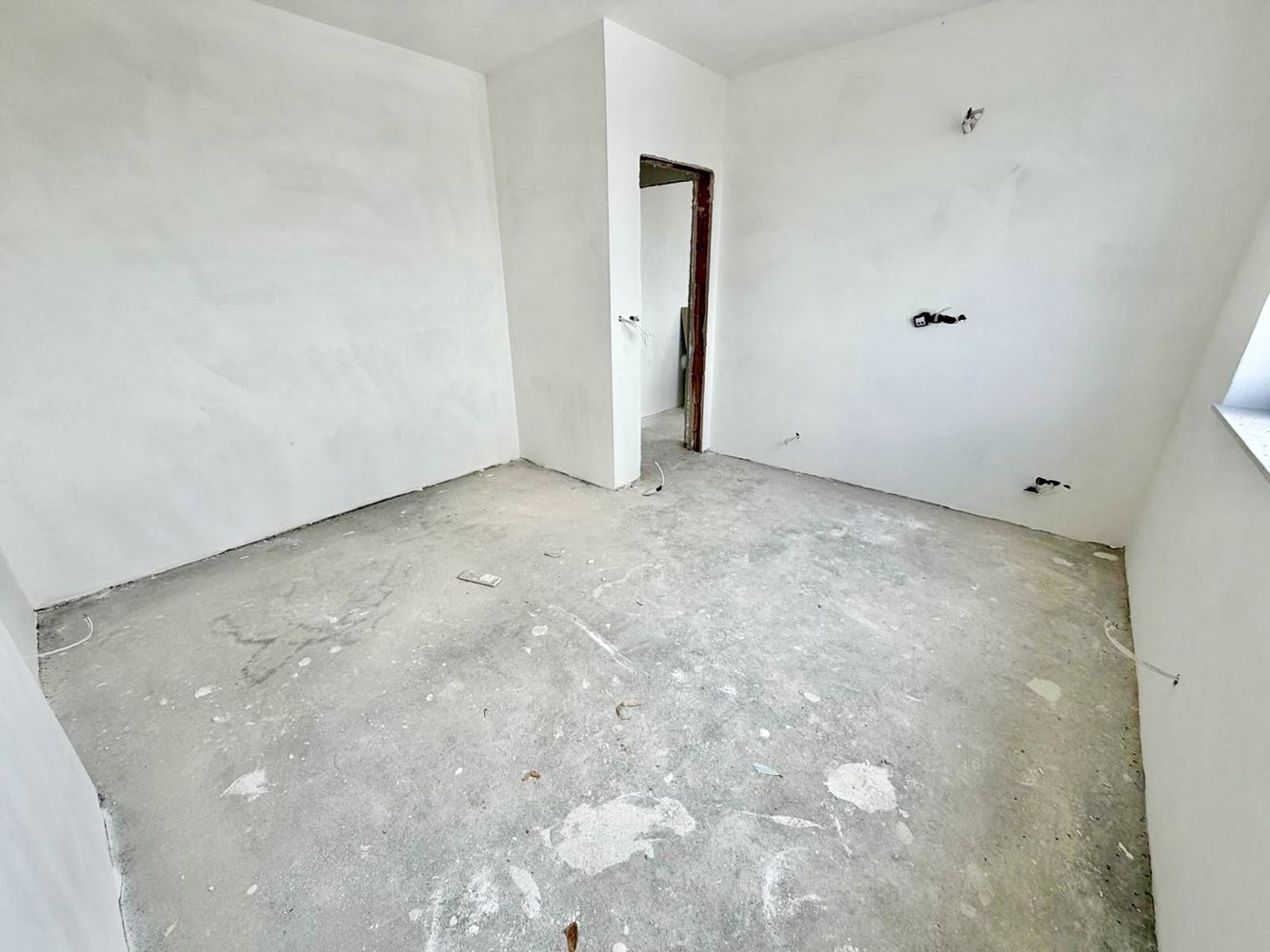 Moderne Wohnung mit zwei Schlafzimmern und Seeblick in Burgas. Mit Stellplatz!
