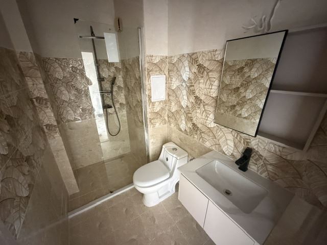 Neue Zweizimmerwohnung mit großzügigem Balkon in einer modernen Anlage in Ravda