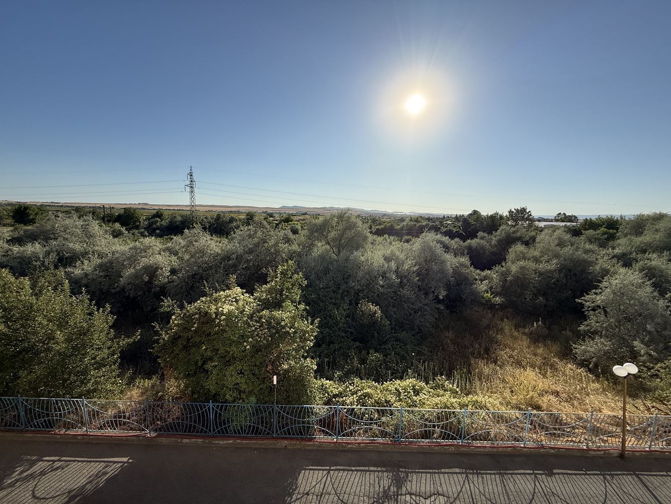 Ein-Zimmer-Wohnung mit Terrasse in Sonnenstrand – Komfort und ganzjährige Sicherheit