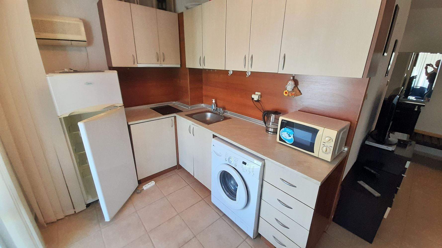 Gemütliche 2-Zimmer-Wohnung mit großzügigen Terrassen und niedriger Instandhaltungsgebühr in Sonnenstrand