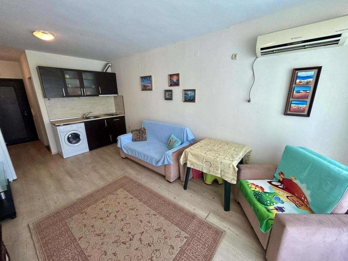 Gemütliches und geräumiges Studio in Ahtopol – bezugsfertig, mit Act 16 und Blick auf den Swimmingpool