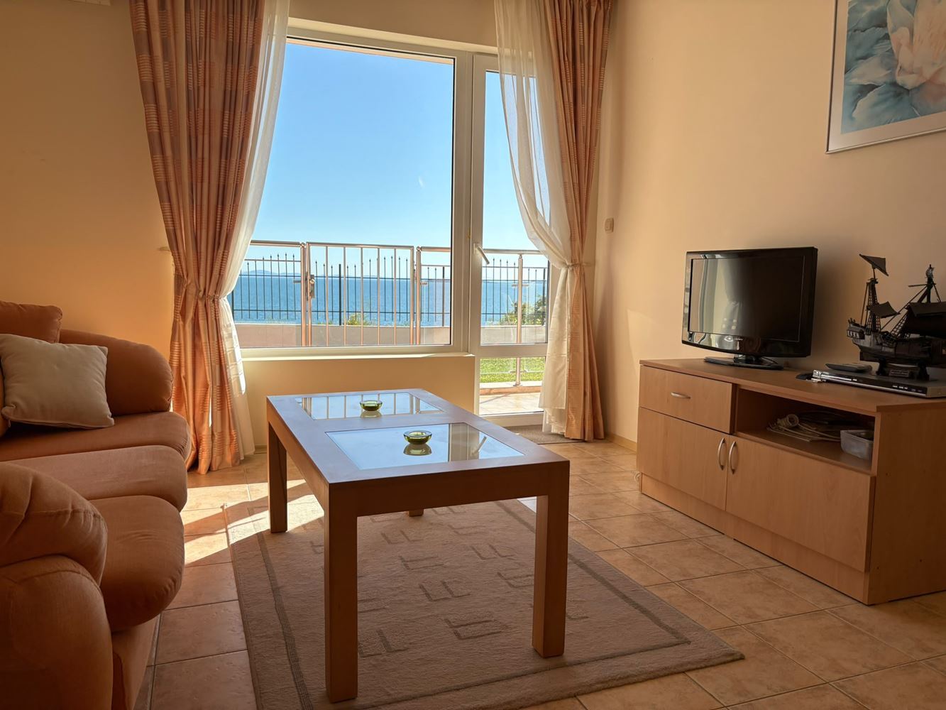 Erste Meereslinie in Sveti Vlas – geräumige Wohnung mit einem Schlafzimmer und Meerblick