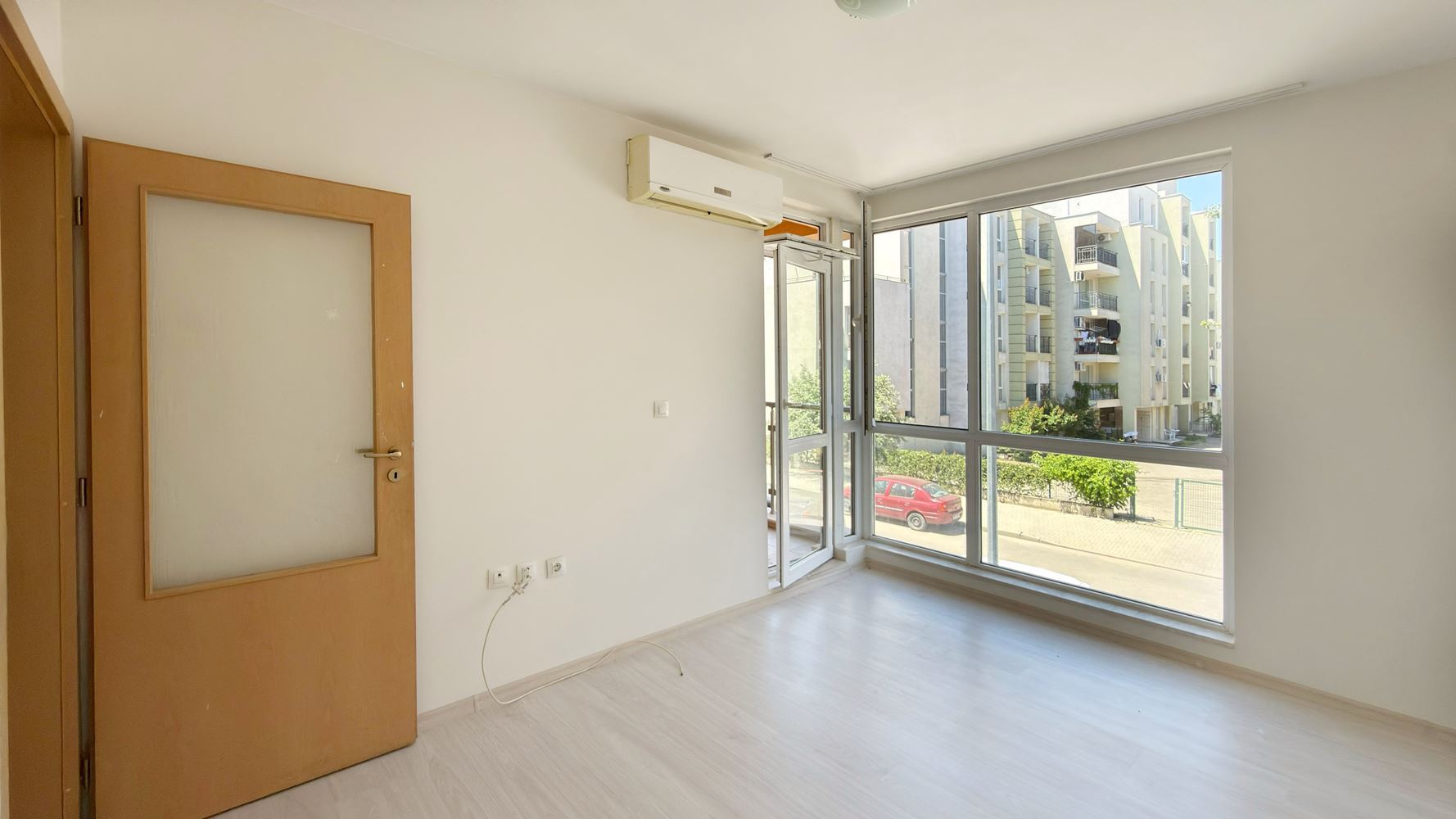 Zweizimmerwohnung 400 m vom Meer entfernt in Sonnenstrand – eine ausgezeichnete Investition und ein wunderbarer Ort für den Urlaub