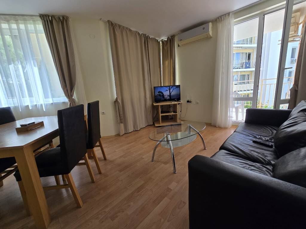 3-Zimmer-Wohnung in einer Wohnanlage mit umfangreicher Infrastruktur in Sveti Vlas