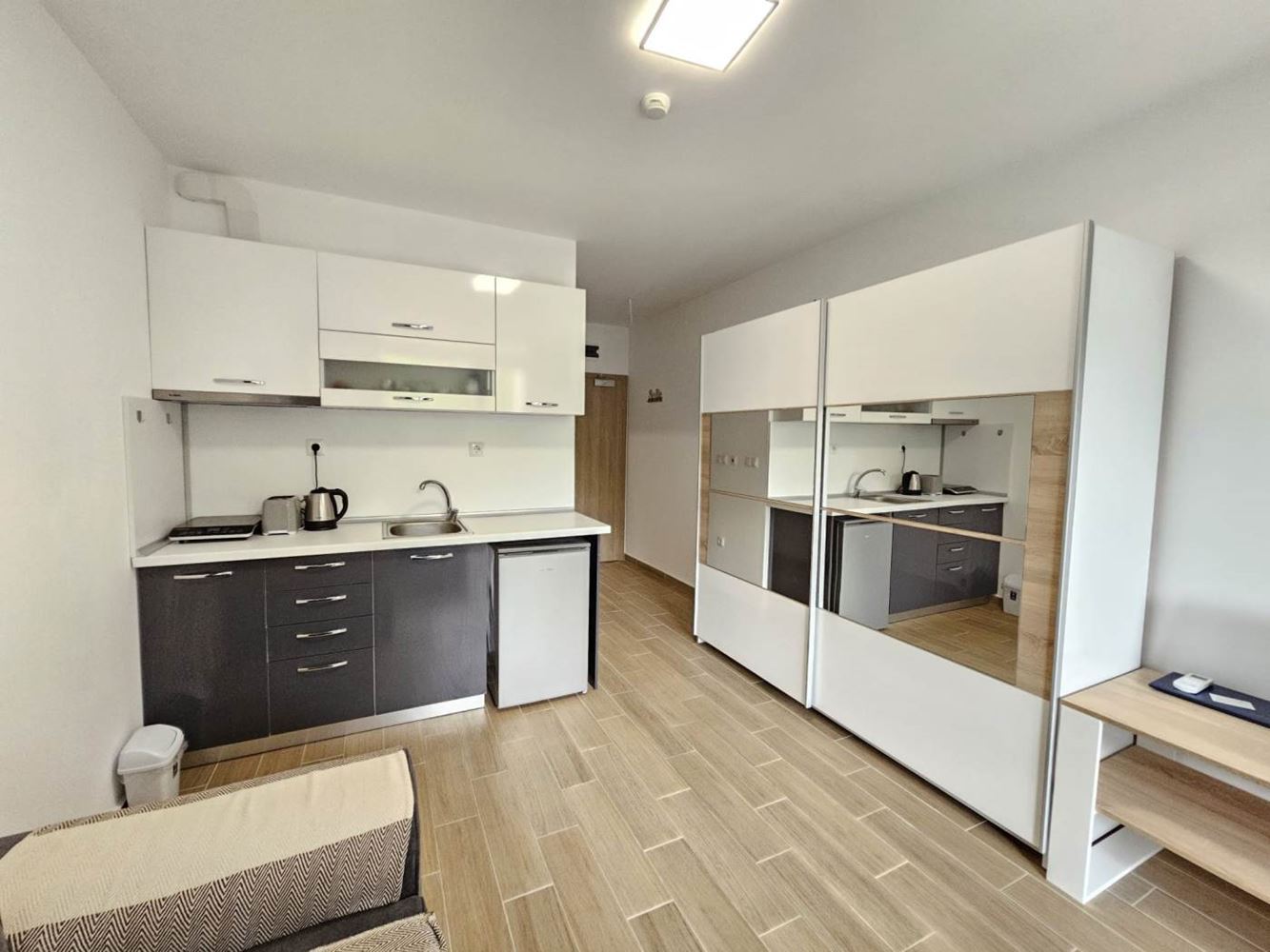 Studio mit Möbeln im Zentrum von Sonnenstrand – bezugsfertig oder als Investition