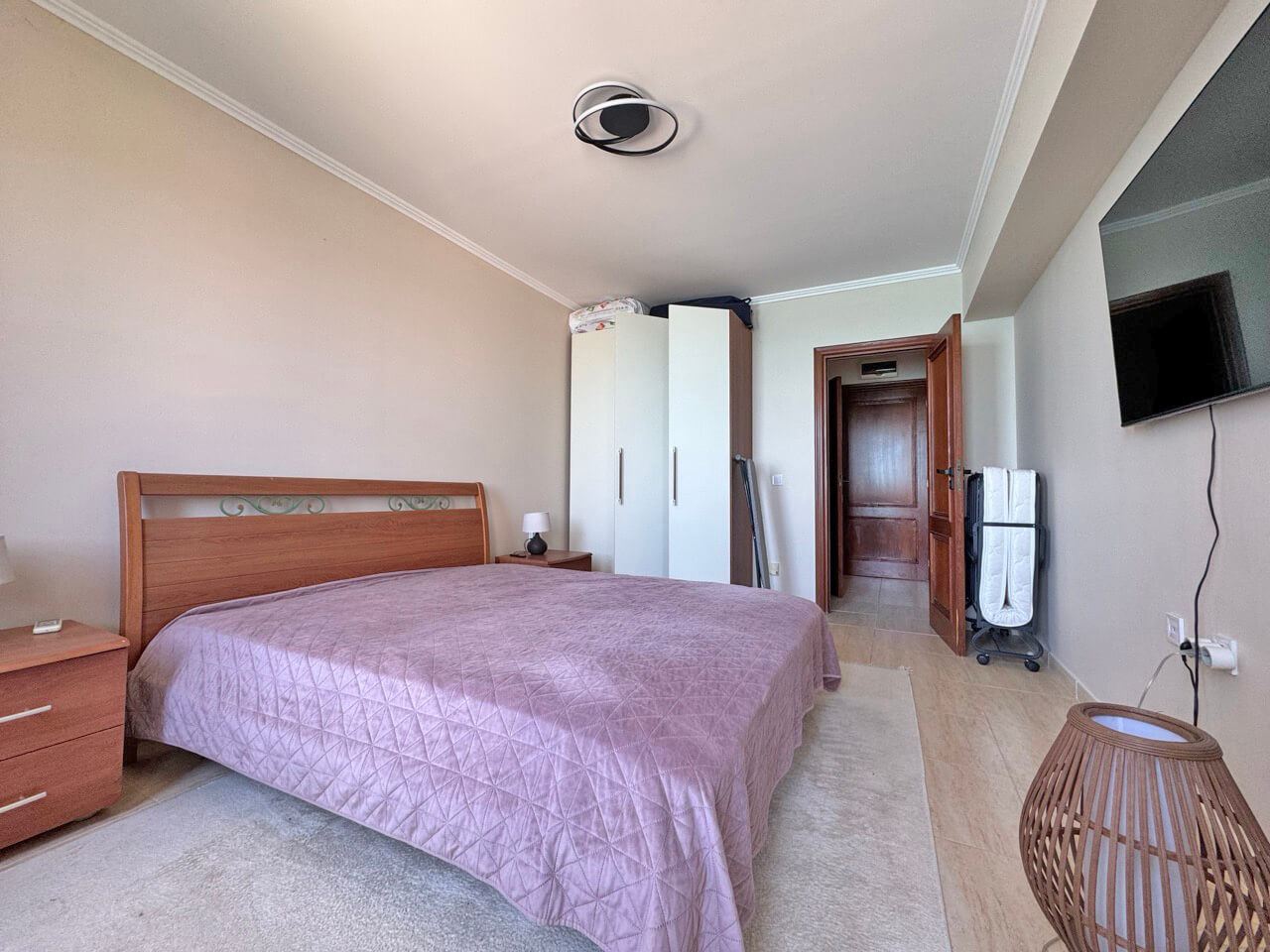 Zweizimmerwohnung in erster Meereslinie mit Panoramablick auf das Meer in Sveti Vlas